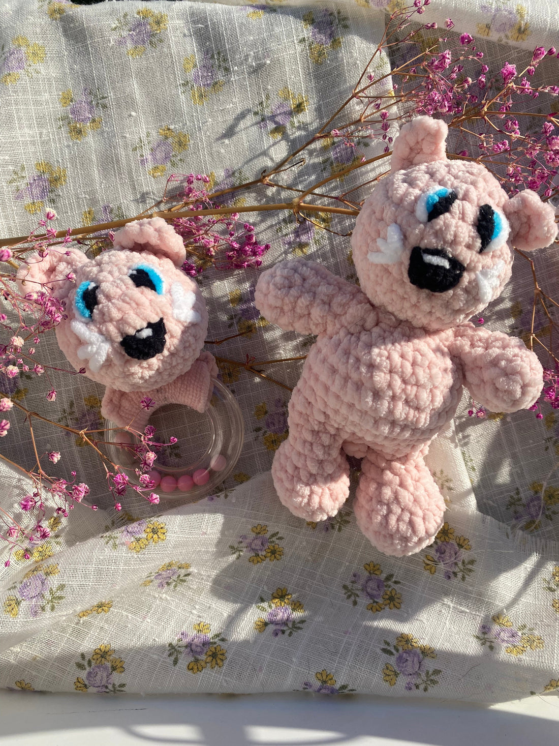 Pourquoi offrir un cadeau de naissance fait main en crochet ? 5 bonnes raisons de craquer pour l’artisanat !