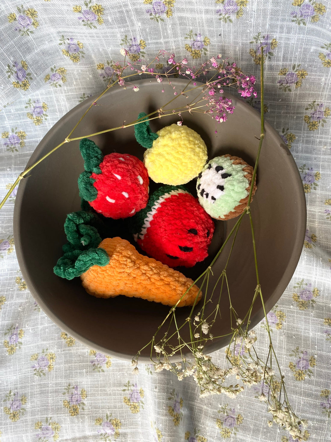 Comment choisir un jouet artisanal sécuritaire pour bébé ? Le guide complet pour un cadeau sur et durable